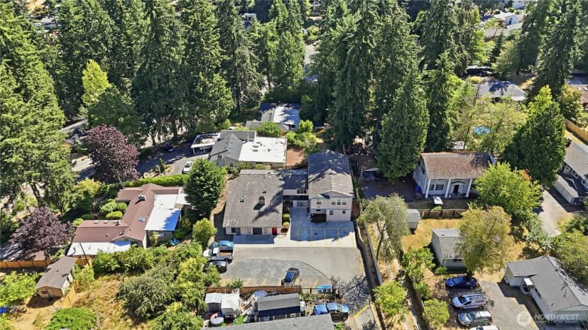 Property photo for 16068 Greenwood Avenue N, Shoreline photo 37
