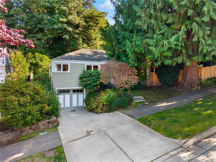 Property photo for 2706 56th Avenue Sw, Seattle photo 25