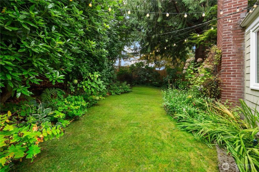 Property photo for 2706 56th Avenue Sw, Seattle photo 21