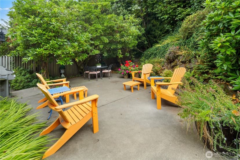 Property photo for 2706 56th Avenue Sw, Seattle photo 19