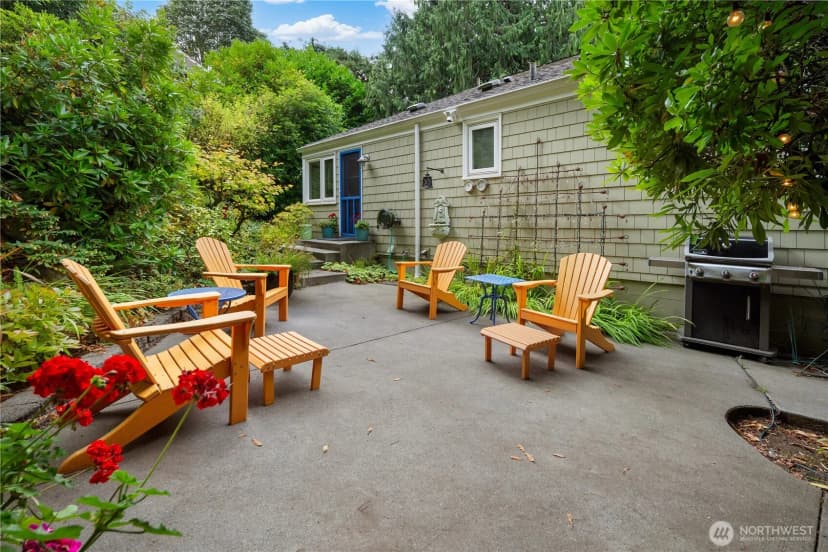 Property photo for 2706 56th Avenue Sw, Seattle photo 18