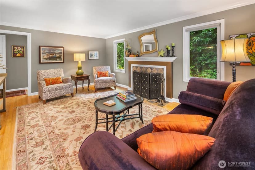 Property photo for 2706 56th Avenue Sw, Seattle photo 2