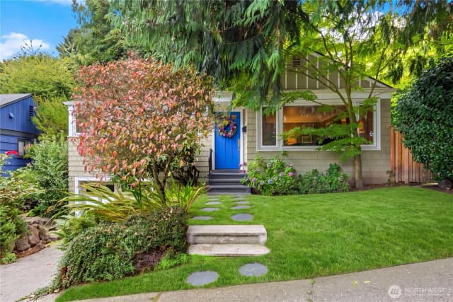 Property photo for 2706 56th Avenue Sw, Seattle