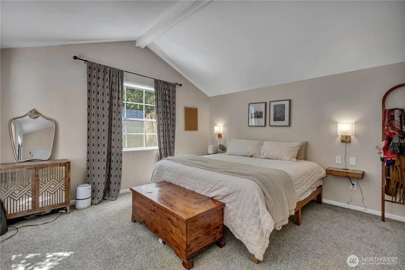 Property photo for 13041 25th Avenue Ne, Seattle photo 19