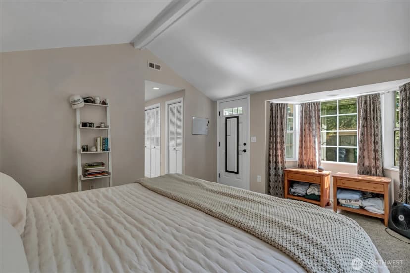 Property photo for 13041 25th Avenue Ne, Seattle photo 20
