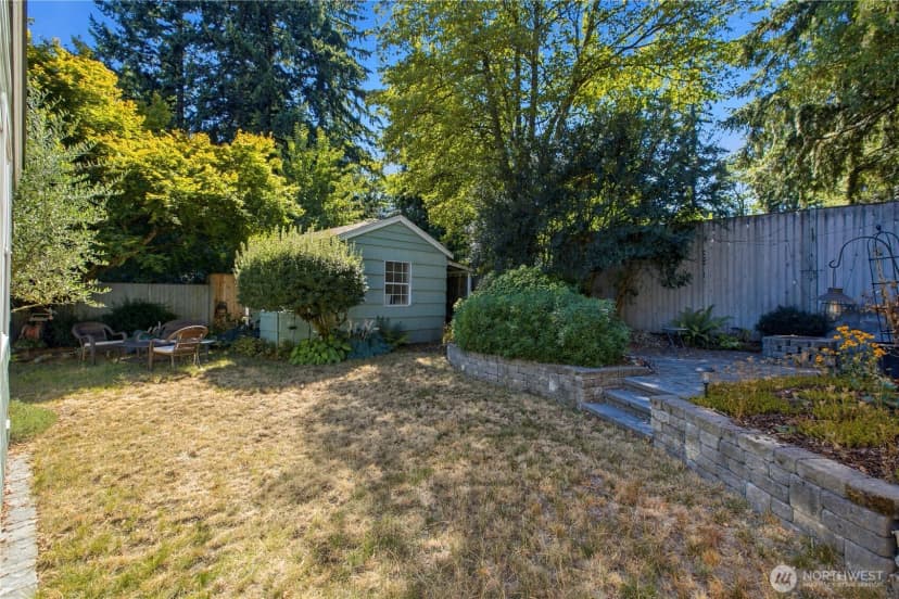 Property photo for 13041 25th Avenue Ne, Seattle photo 27