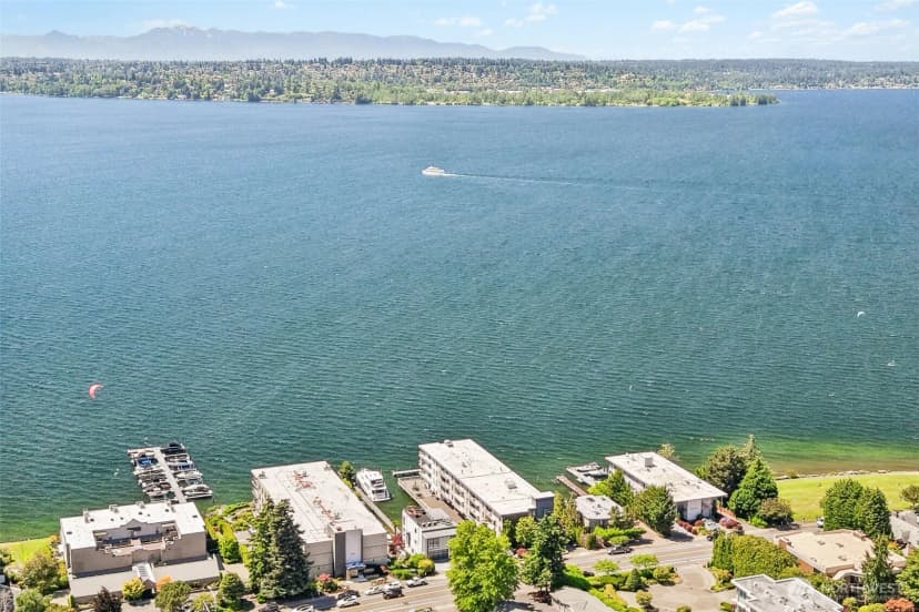 Property photo for 6421 Lake Washington Boulevard Ne #301, Kirkland photo 28
