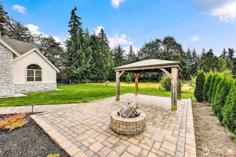 Property photo for 5507 Waller Road E, Tacoma photo 7