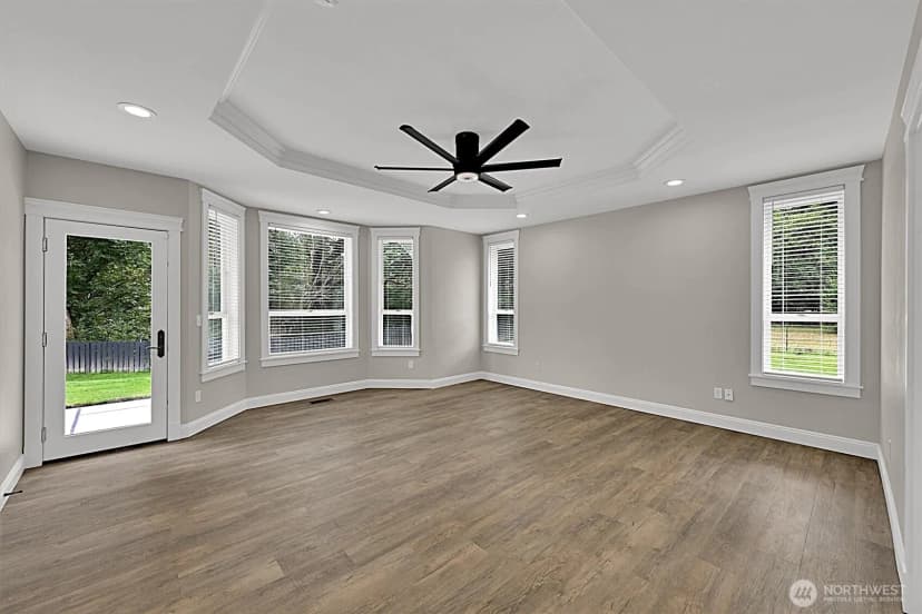 Property photo for 5507 Waller Road E, Tacoma photo 27