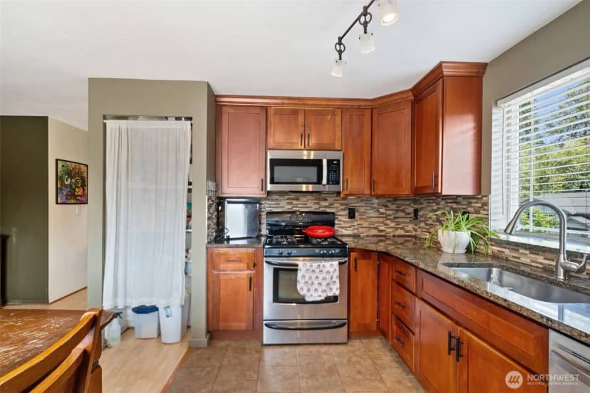 Property photo for 2882 Rocky Creek Lane Se, Port Orchard photo 6