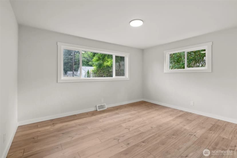 Property photo for 1215 Hall Street Se, Lacey photo 7