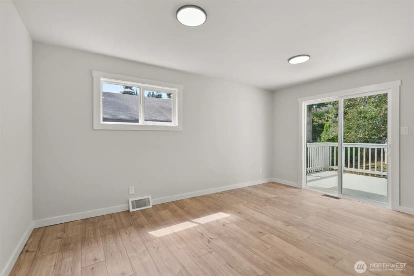 Property photo for 1215 Hall Street Se, Lacey photo 9