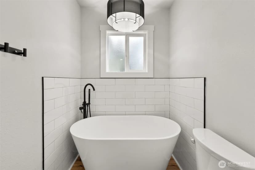 Property photo for 1215 Hall Street Se, Lacey photo 12