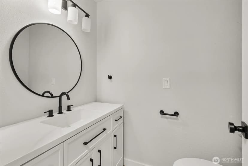Property photo for 1215 Hall Street Se, Lacey photo 16