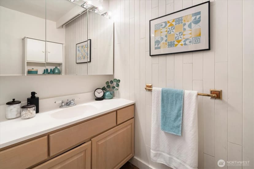 Property photo for 1302 Lakeside Avenue S, Seattle photo 28