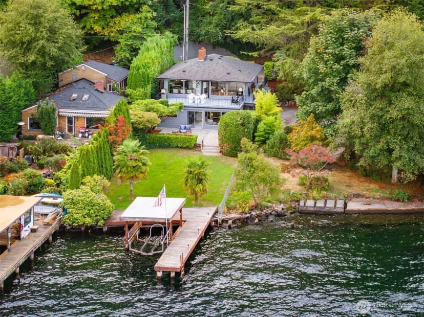 Property photo for 1302 Lakeside Avenue S, Seattle