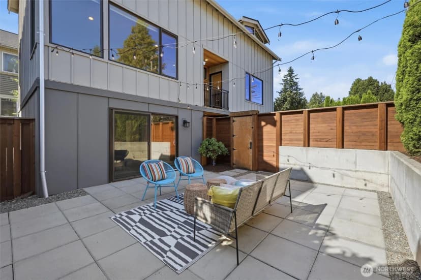 Property photo for 2415 Ne 77 Street, Seattle photo 24