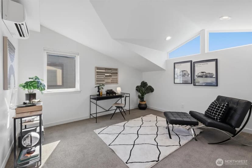 Property photo for 2415 Ne 77 Street, Seattle photo 15