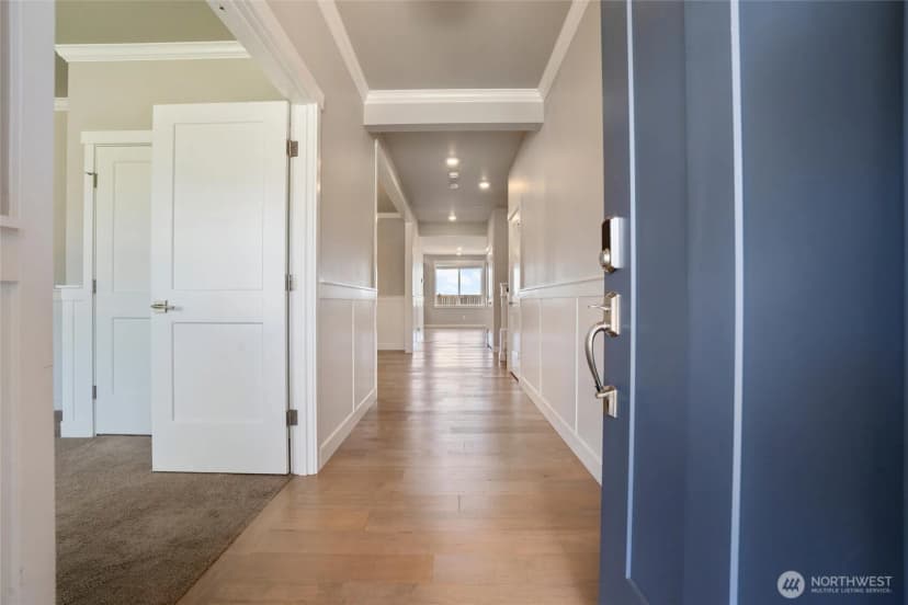 Property photo for 1407 Baker Heights Loop, Bremerton photo 2