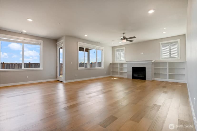 Property photo for 1407 Baker Heights Loop, Bremerton photo 17