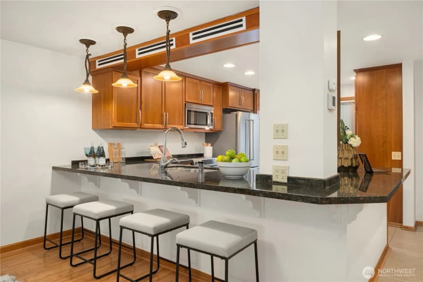 Property photo for 6121 Ne 175th Street #a308, Kenmore photo 14