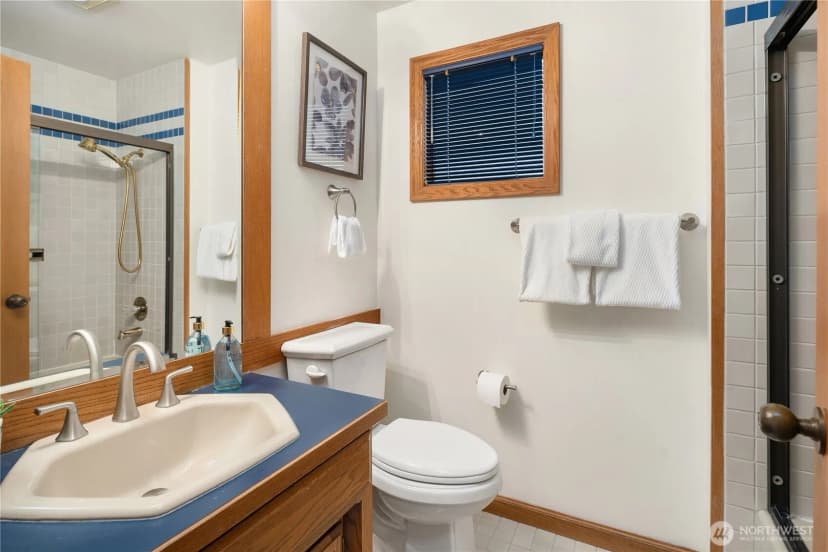 Property photo for 6121 Ne 175th Street #a308, Kenmore photo 29