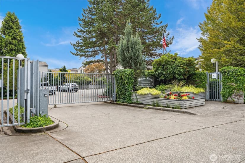 Property photo for 6121 Ne 175th Street #a308, Kenmore photo 33