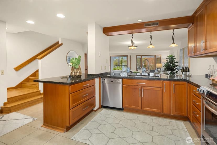 Property photo for 6121 Ne 175th Street #a308, Kenmore photo 16