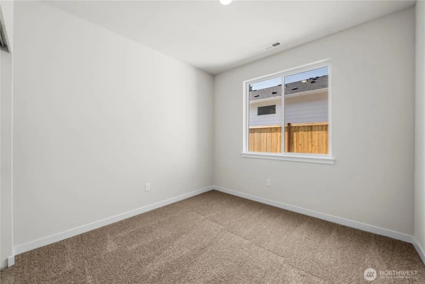 Property photo for 6011 Thornhill Avenue Sw, Port Orchard photo 15