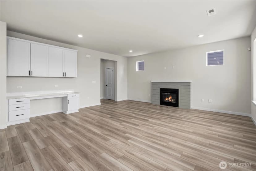 Property photo for 6011 Thornhill Avenue Sw, Port Orchard photo 8