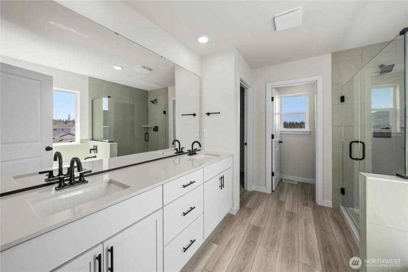 Property photo for 6011 Thornhill Avenue Sw, Port Orchard photo 27