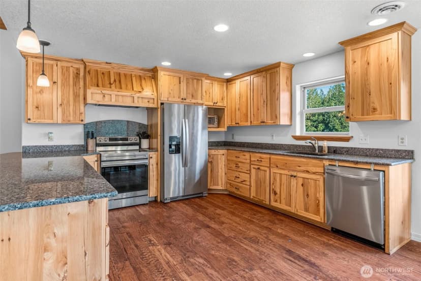 Property photo for 503 Cemetery Road, Kalama photo 15