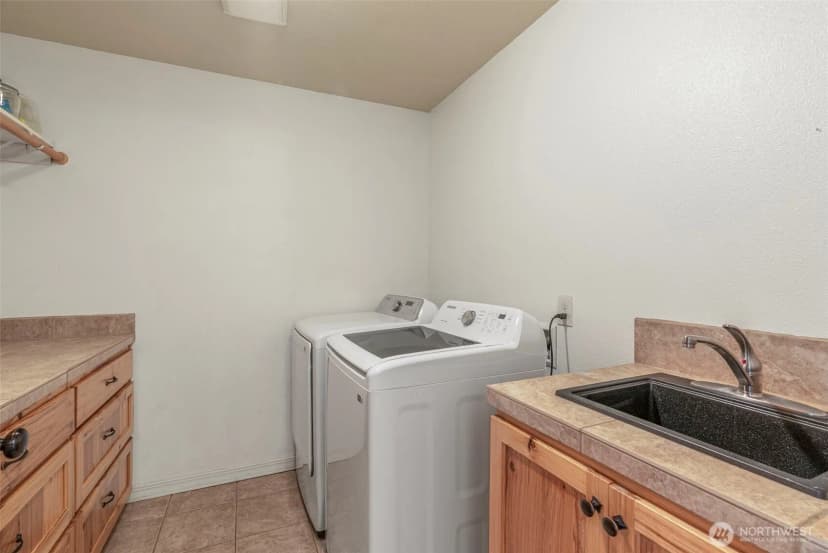 Property photo for 503 Cemetery Road, Kalama photo 23