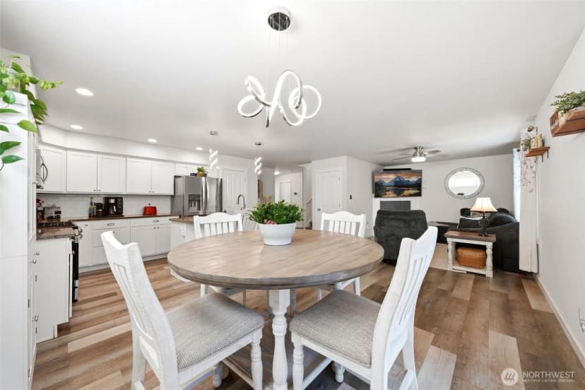Property photo for 613 Stacey Place, Sedro Woolley photo 12