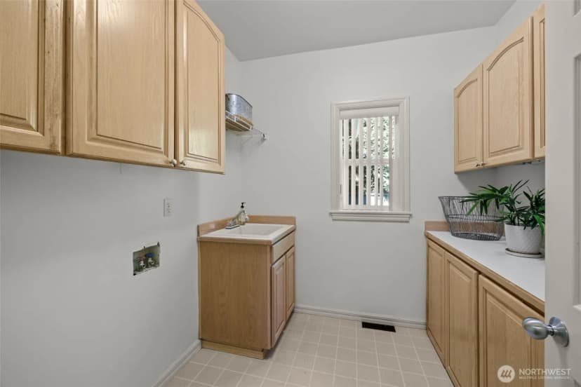 Property photo for 1434 108th Avenue Ne, Bellevue photo 21