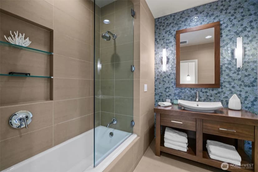 Property photo for 1434 108th Avenue Ne, Bellevue photo 30