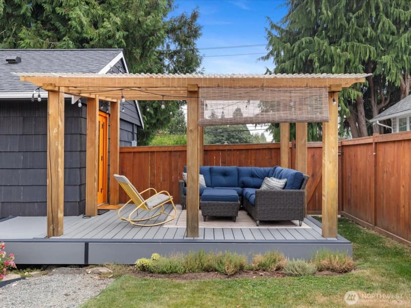 Property photo for 7559 19th Avenue Sw, Seattle photo 11