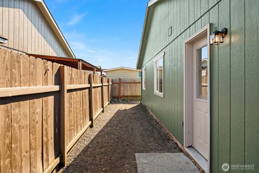 Property photo for 4315 150th Street Ne, Marysville photo 18