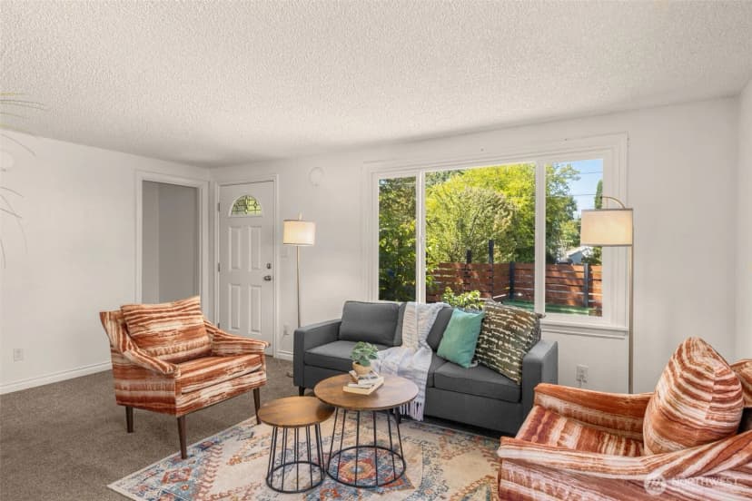 Property photo for 11214 Cornell Avenue S, Seattle photo 8