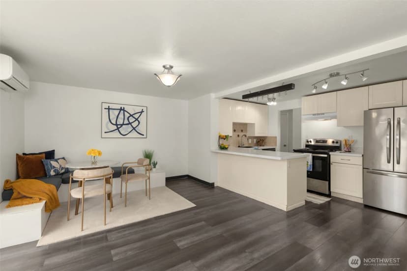 Property photo for 11214 Cornell Avenue S, Seattle photo 13