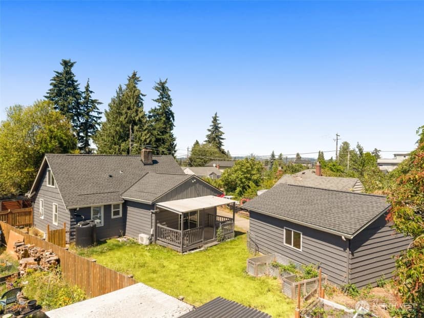 Property photo for 11214 Cornell Avenue S, Seattle photo 30