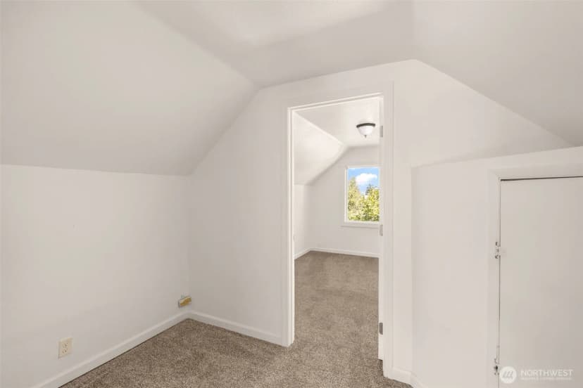 Property photo for 11214 Cornell Avenue S, Seattle photo 24