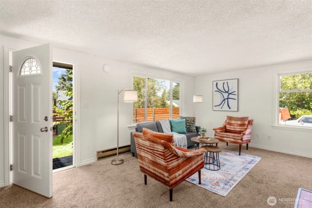 Property photo for 11214 Cornell Avenue S, Seattle photo 5