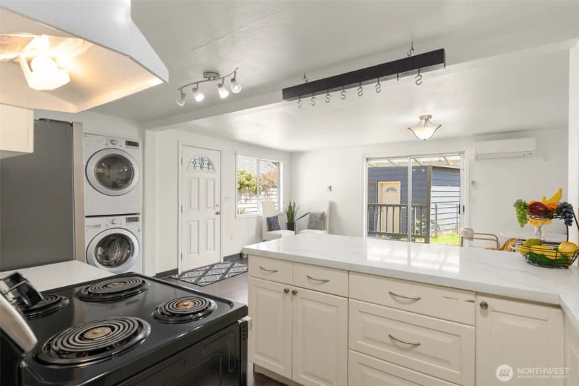 Property photo for 11214 Cornell Avenue S, Seattle photo 19