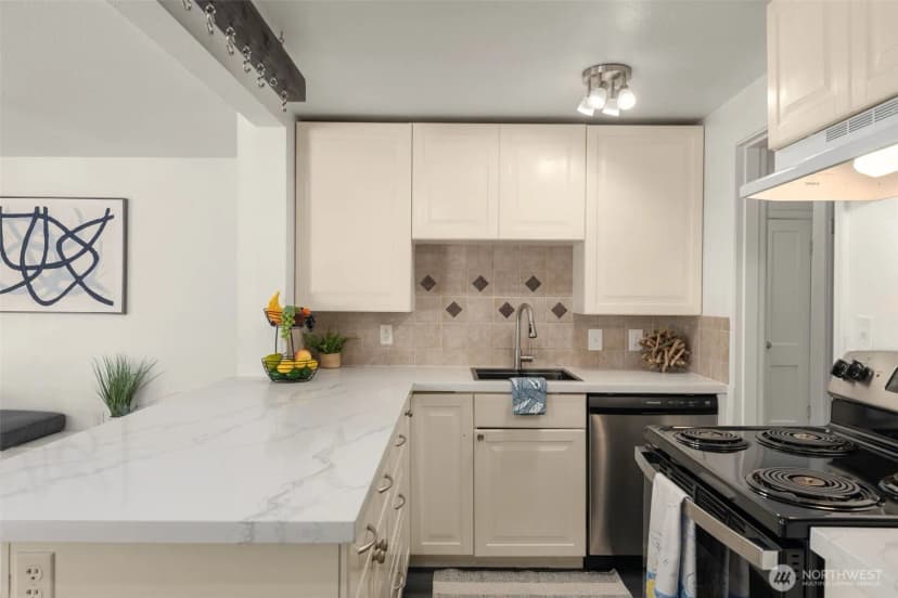 Property photo for 11214 Cornell Avenue S, Seattle photo 17