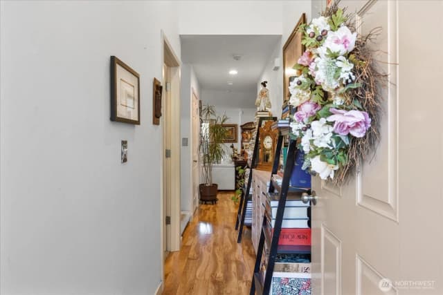Property photo for 20808 72nd Avenue W #3, Edmonds photo 3