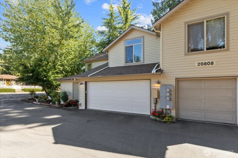 Property photo for 20808 72nd Avenue W #3, Edmonds photo 32