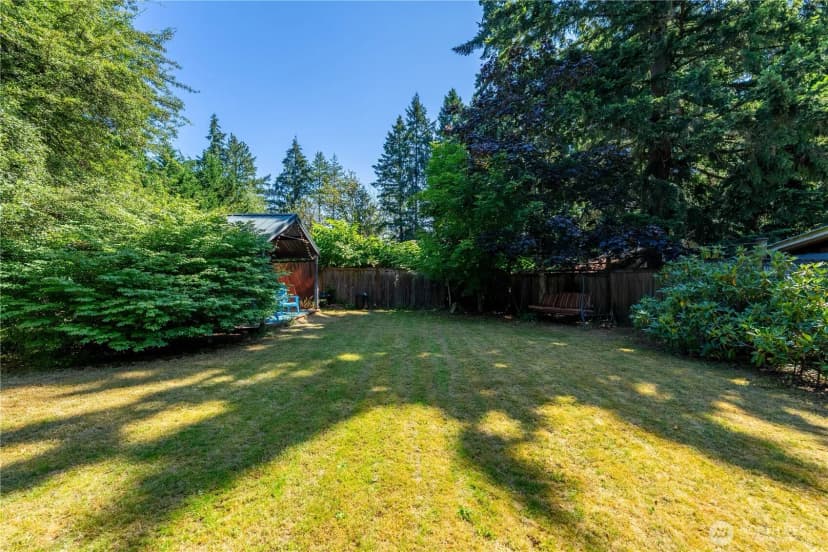 Property photo for 13814 26th Avenue Ne, Seattle photo 16