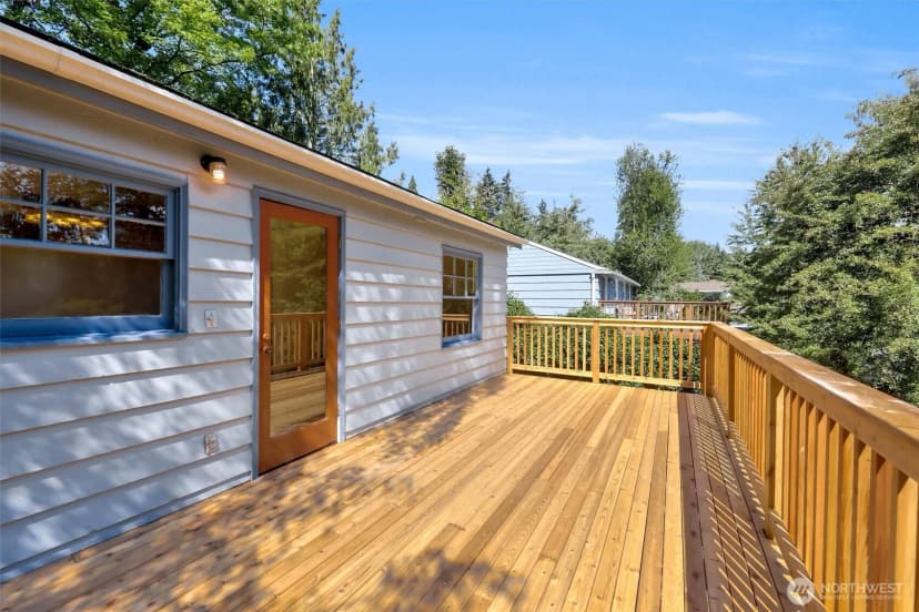Property photo for 13814 26th Avenue Ne, Seattle photo 13