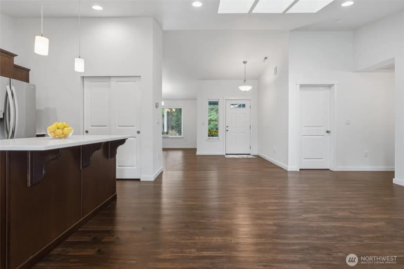 Property photo for 11201 Helena Trail Sw, Port Orchard photo 8